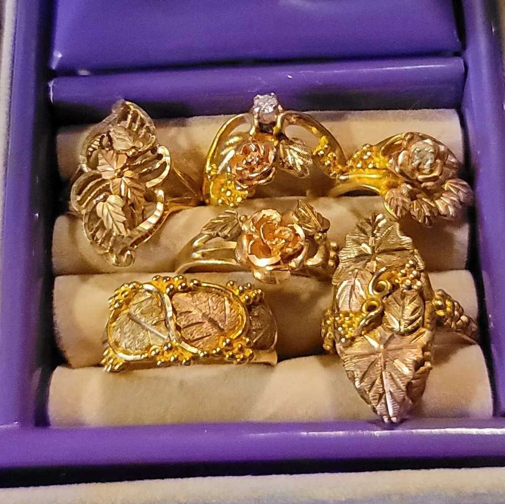 Black Hills Gold 6 10k Intricate Gold Rings 1 Price For All!!! Vintage!